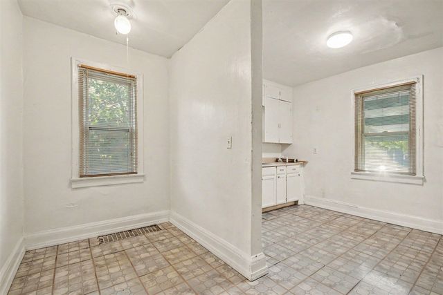 1088 Ogden Avenue, Benton Harbor, MI 49022