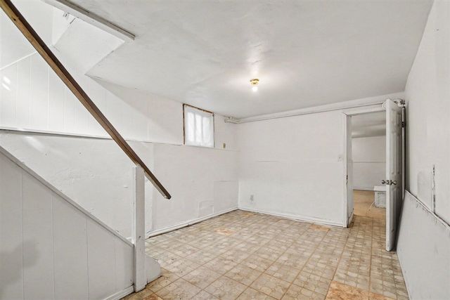 1088 Ogden Avenue, Benton Harbor, MI 49022