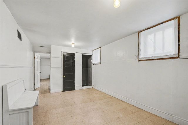 1088 Ogden Avenue, Benton Harbor, MI 49022