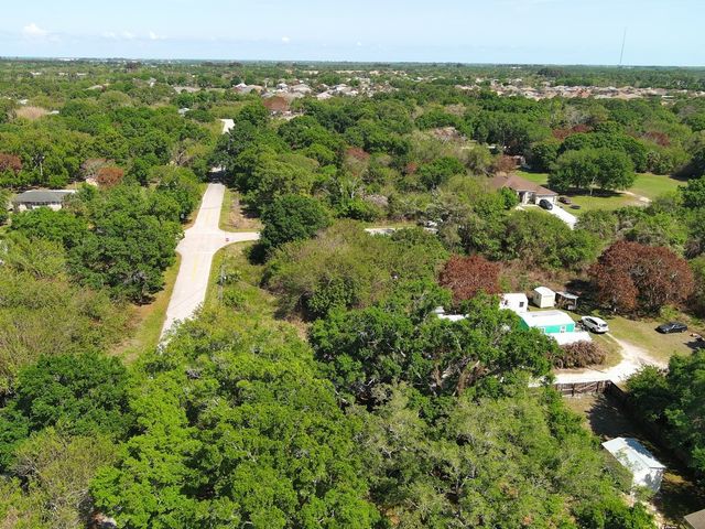 8395 63rd Court, Vero Beach, FL 32967