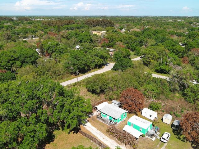 8395 63rd Court, Vero Beach, FL 32967