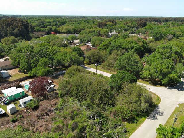 8395 63rd Court, Vero Beach, FL 32967