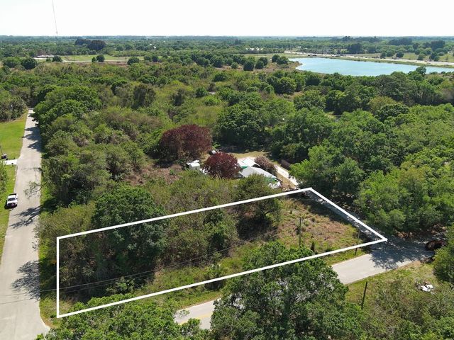 8395 63rd Court, Vero Beach, FL 32967