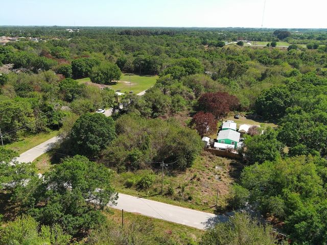 8395 63rd Court, Vero Beach, FL 32967