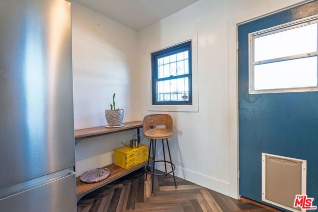 2215 W 36th Street, Los Angeles, CA 90018