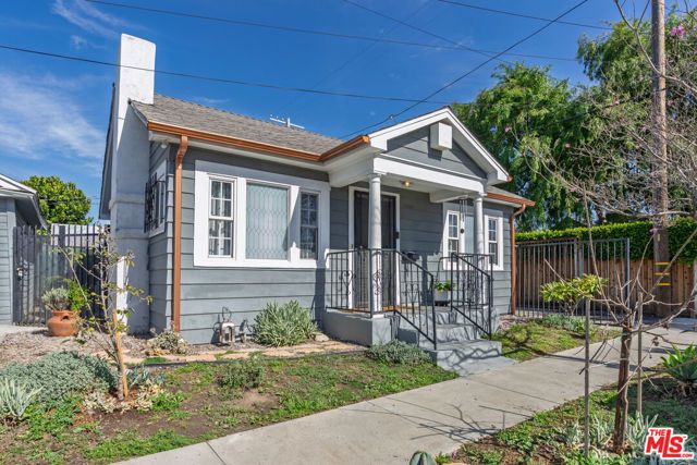 2215 W 36th Street, Los Angeles, CA 90018
