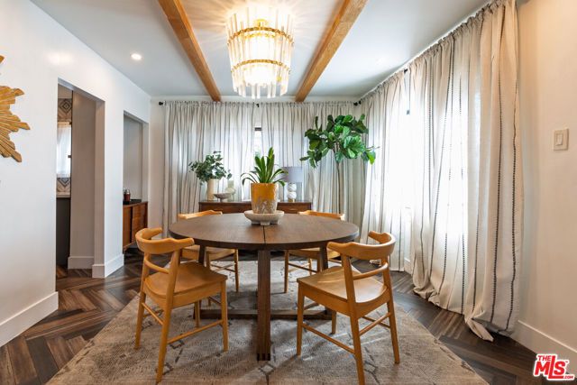 2215 W 36th Street, Los Angeles, CA 90018