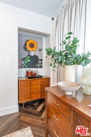 2215 W 36th Street, Los Angeles, CA 90018