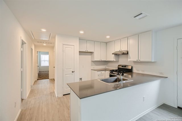 13535 BARTON CV, San Antonio, TX 78253