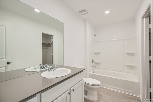 13535 BARTON CV, San Antonio, TX 78253