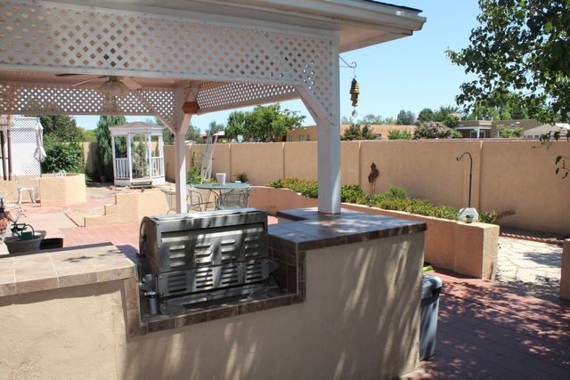 5900 Tioga Road NW, Albuquerque, NM 87120