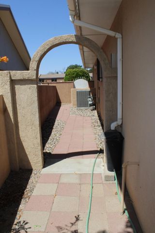 5900 Tioga Road NW, Albuquerque, NM 87120