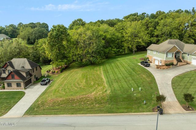 205 Grande Harbor Way, Blountville, TN 37617