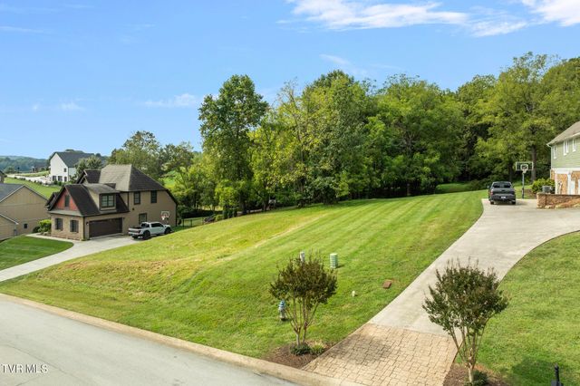 205 Grande Harbor Way, Blountville, TN 37617