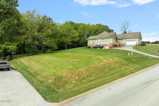 205 Grande Harbor Way, Blountville, TN 37617