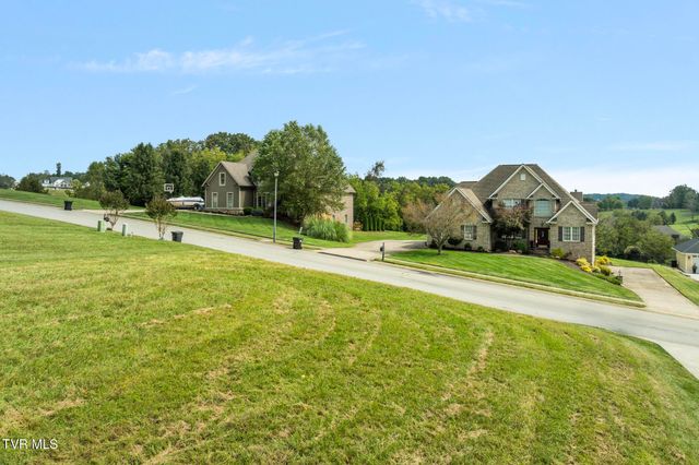 205 Grande Harbor Way, Blountville, TN 37617
