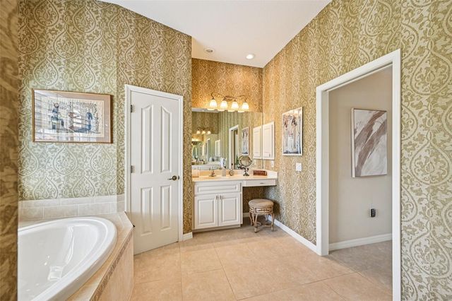 747 FRINGED ORCHID TRAIL, Venice, FL 34293