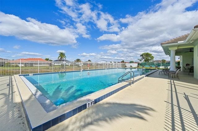 747 FRINGED ORCHID TRAIL, Venice, FL 34293