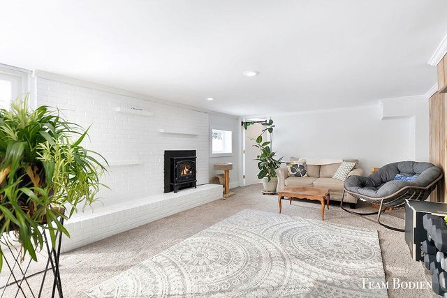 1804 Kreft Street NE, Grand Rapids, MI 49525