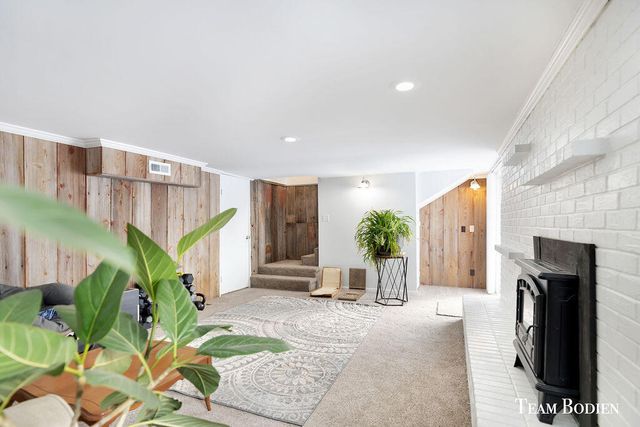 1804 Kreft Street NE, Grand Rapids, MI 49525