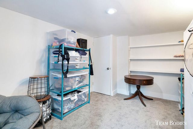 1804 Kreft Street NE, Grand Rapids, MI 49525