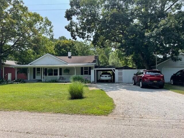 1804 Kreft Street NE, Grand Rapids, MI 49525