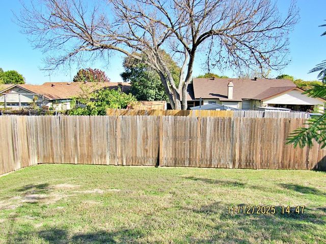 1700 Hendrick Drive, Plano, TX 75074