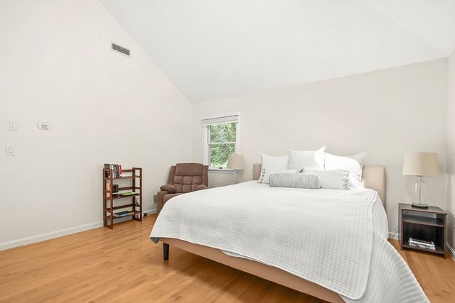 305 Salem St 301, Woburn, MA 01801