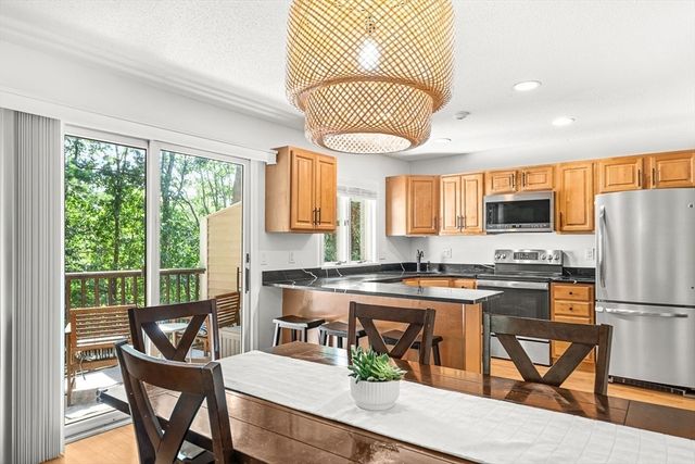 305 Salem St 301, Woburn, MA 01801