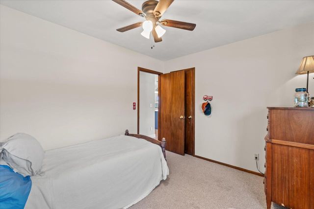 110 Highland DRIVE, Grafton, WI 53024