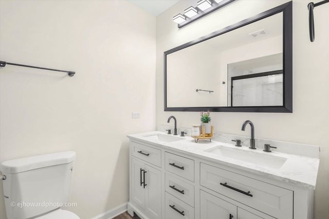 4606 Newberry Avenue, Oak Forest, IL 60452