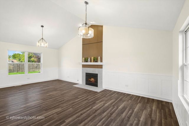 4606 Newberry Avenue, Oak Forest, IL 60452