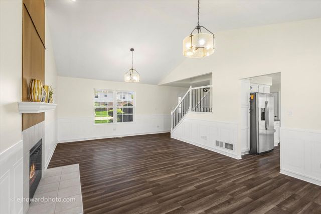 4606 Newberry Avenue, Oak Forest, IL 60452