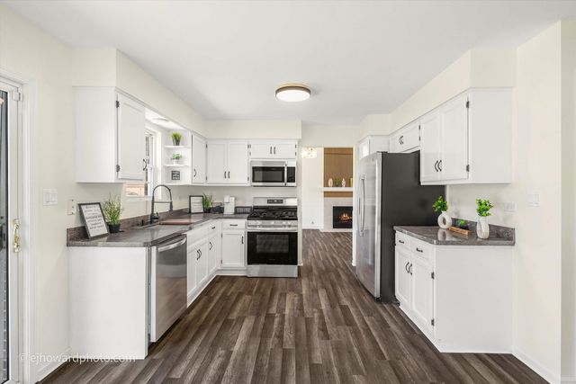4606 Newberry Avenue, Oak Forest, IL 60452