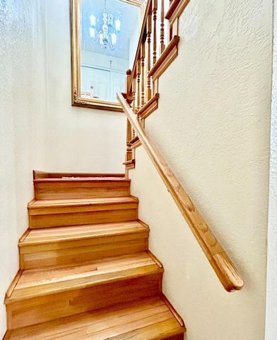 2071 Sunset View Place, San Jose, CA 95116