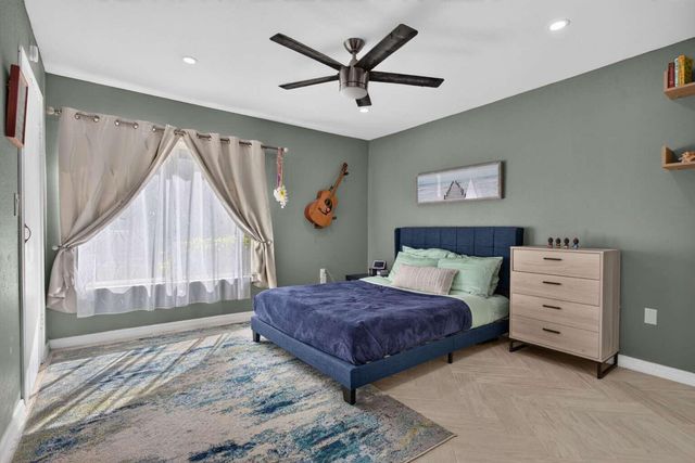 2300 NW 33RD Street 904, Oakland Park, FL 33309