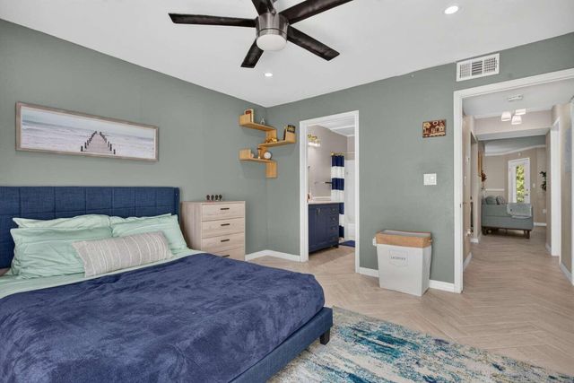2300 NW 33RD Street 904, Oakland Park, FL 33309