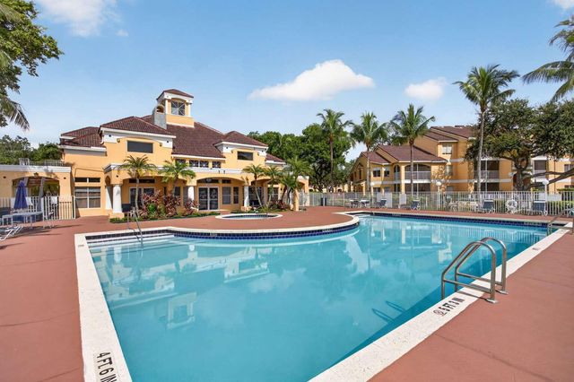 2300 NW 33RD Street 904, Oakland Park, FL 33309