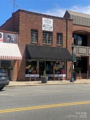 134 Virginia Avenue, Bessemer City, NC 28016