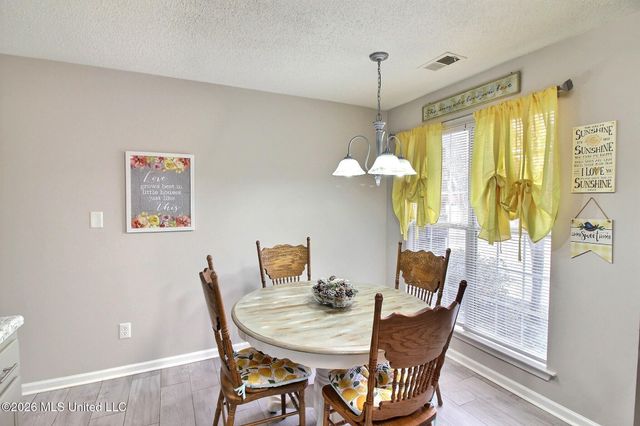 6430 E Sandbourne, Olive Branch, MS 38654