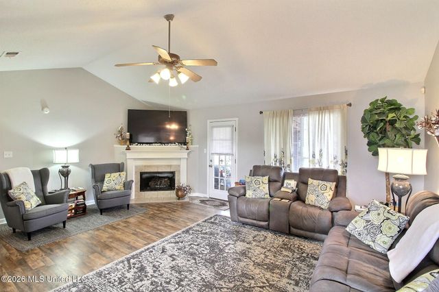 6430 E Sandbourne, Olive Branch, MS 38654