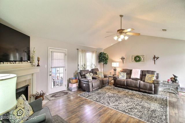 6430 E Sandbourne, Olive Branch, MS 38654