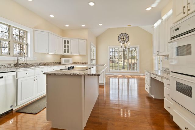 371 Lakeview Drive, Jamestown, KY 42629