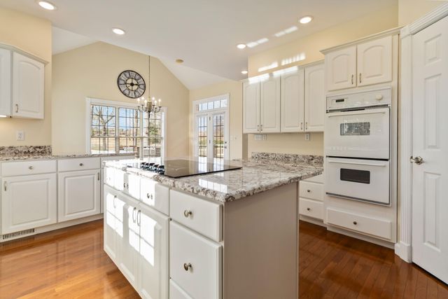 371 Lakeview Drive, Jamestown, KY 42629