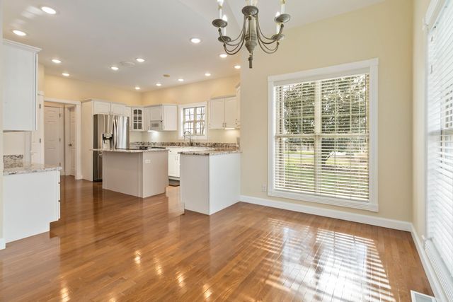 371 Lakeview Drive, Jamestown, KY 42629