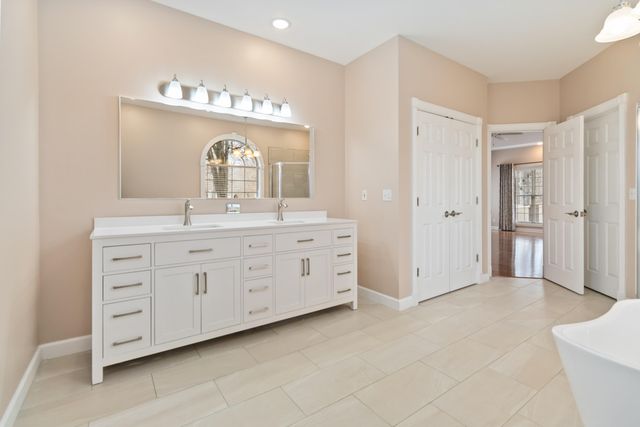 371 Lakeview Drive, Jamestown, KY 42629