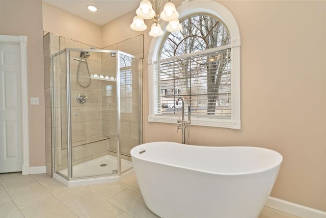 371 Lakeview Drive, Jamestown, KY 42629