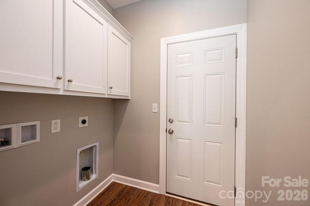 1314 39th Street Circle SW, Hickory, NC 28602