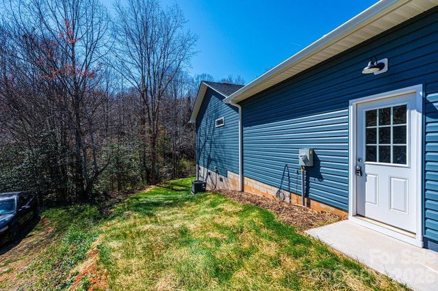 1314 39th Street Circle SW, Hickory, NC 28602