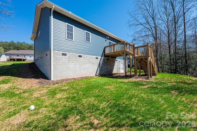 1314 39th Street Circle SW, Hickory, NC 28602